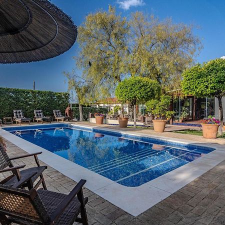 B&B Casa Adelante Sevilla เอสปาร์ตินาส ภายนอก รูปภาพ