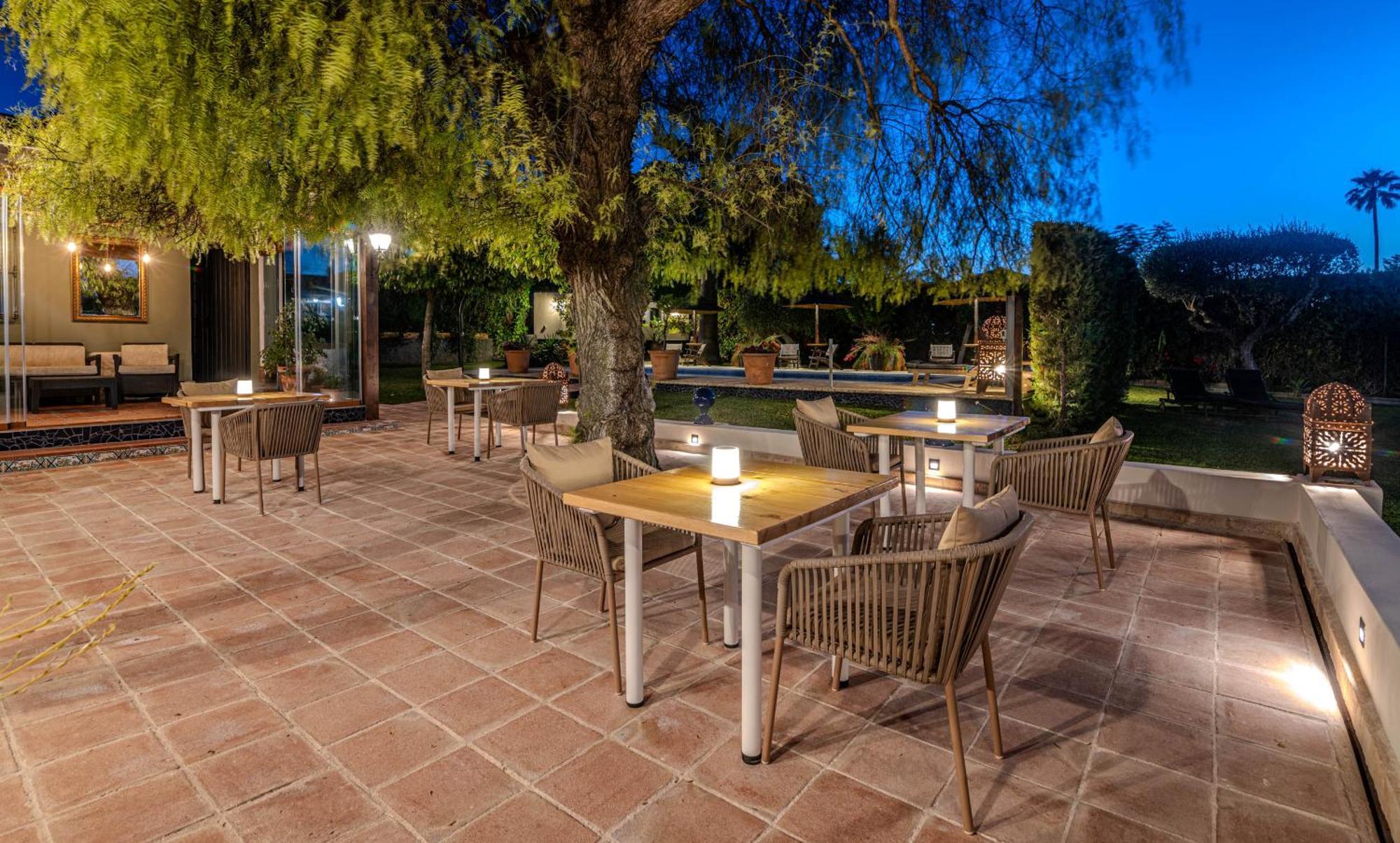 B&B Casa Adelante Sevilla เอสปาร์ตินาส ภายนอก รูปภาพ
