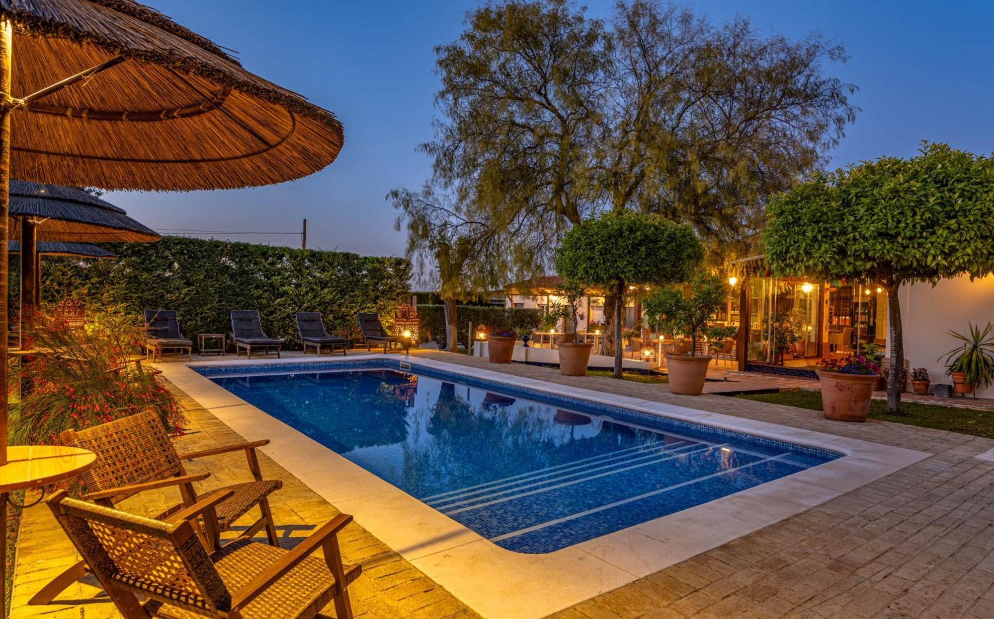 B&B Casa Adelante Sevilla เอสปาร์ตินาส ภายนอก รูปภาพ