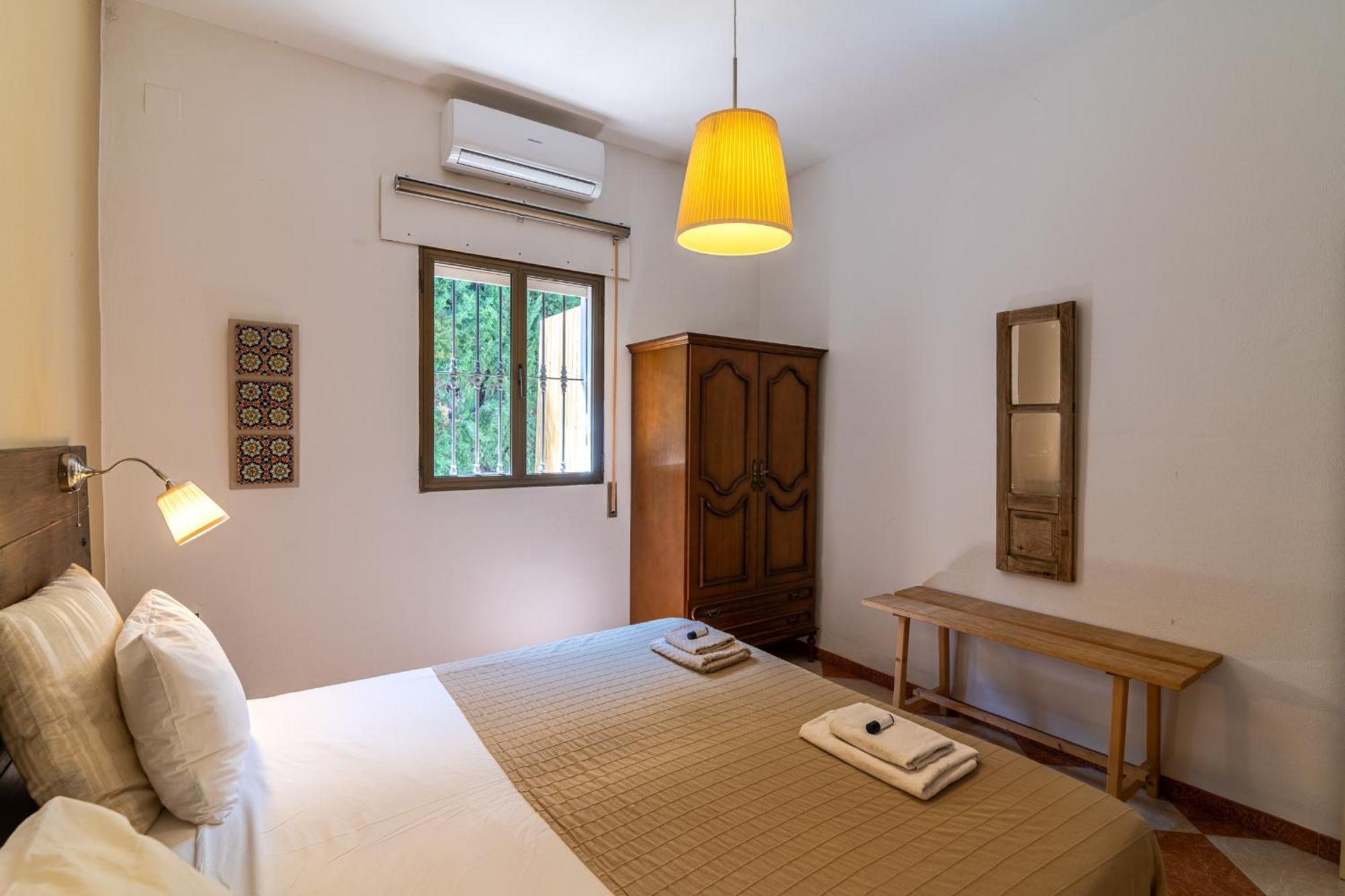 B&B Casa Adelante Sevilla เอสปาร์ตินาส ภายนอก รูปภาพ